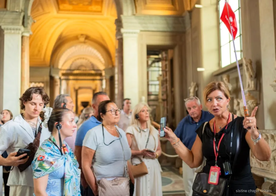 Galerij van de Kaarten op de gegidste avondtour naar de Sixtijnse Kapel