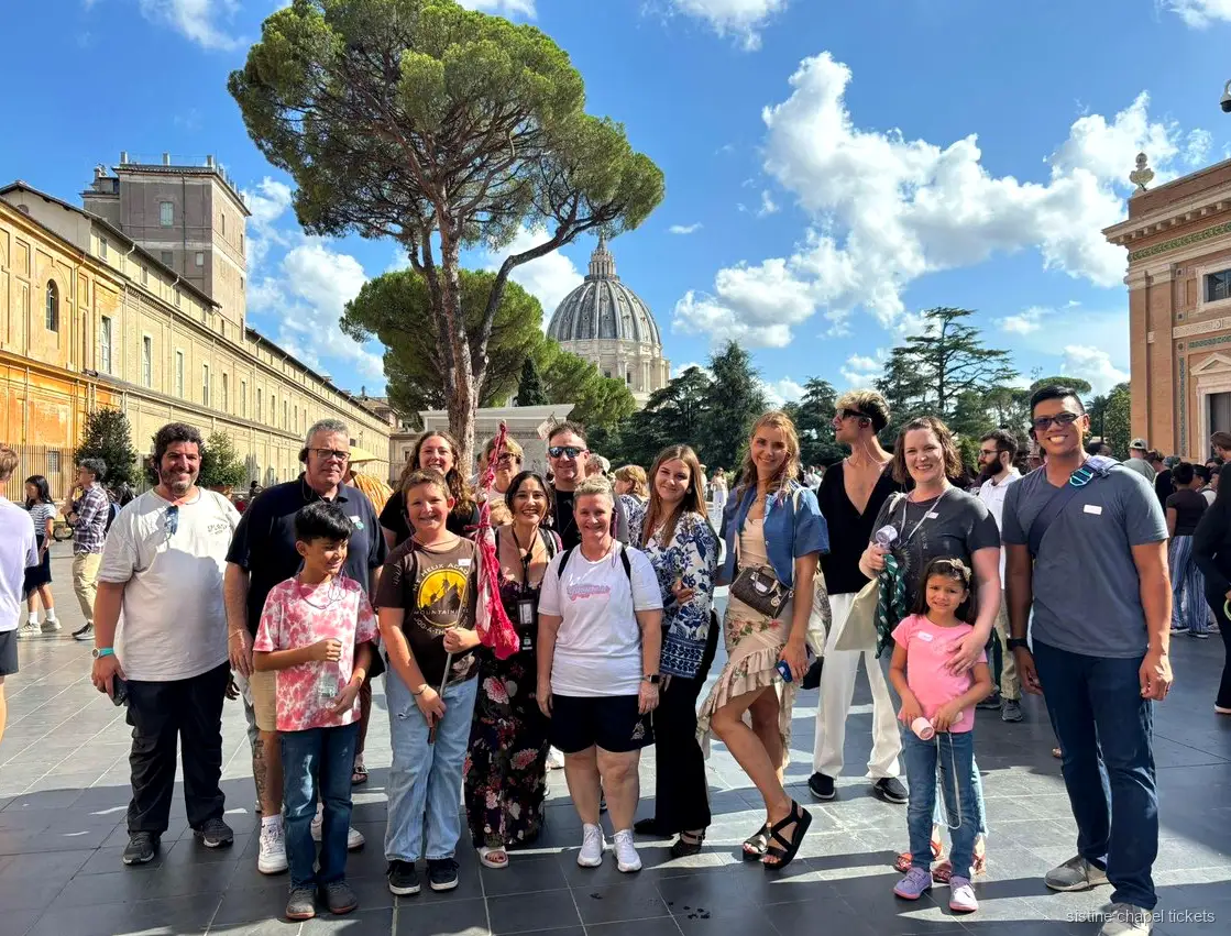 Guide zeigt Fresken auf der Vatikan Museen und Sixtinische Kapelle Tour