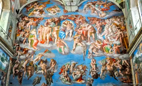 Guide menant une visite rapide des essentiels des Musées du Vatican